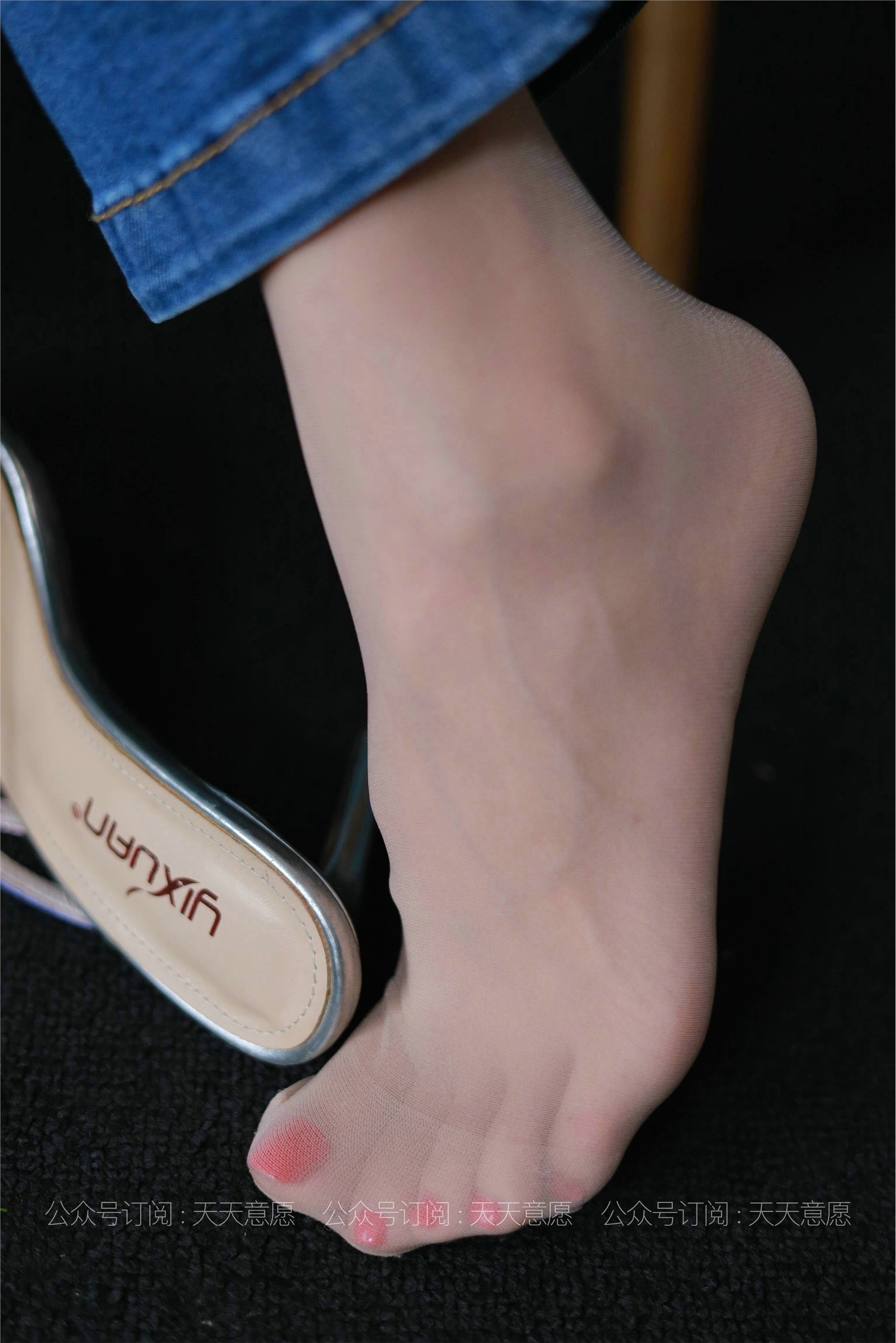 IESS异思趣向  2021.08.04 丝享家879：美子《美背库里丝》